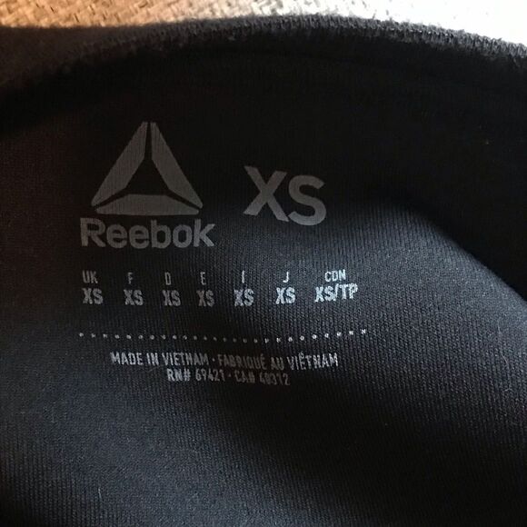 Reebok sweater  - Picture 3 of 9
